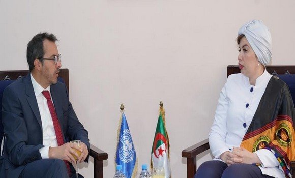 وزيرة الثقافة والفنون تستقبل السفير والمنسق المقيم لمنظمة الأمم المتحدة بالجزائر