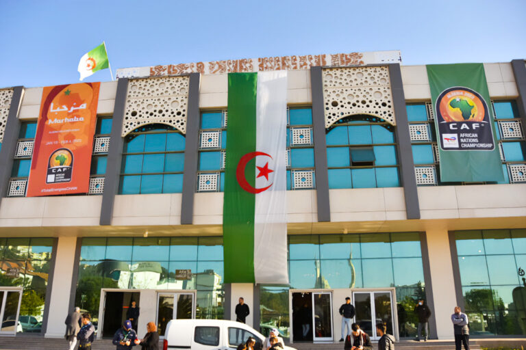 قسنطينة: انطلاق قافلة “الثقافة للجميع” نحو بلديات الولاية للترويج لشان 2022
