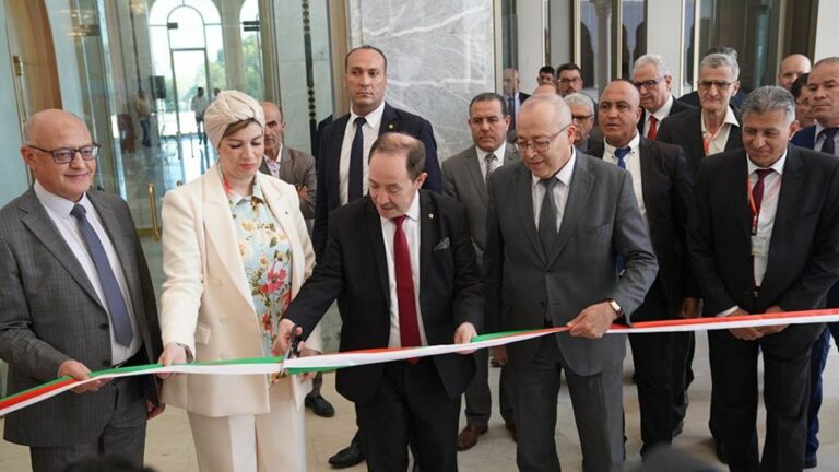 وزيرة الثقافة تشارك في إفتتاح فعاليات الأسبوع الوطني الإعلامي والأبواب المفتوحة على التوجيه المدرسي