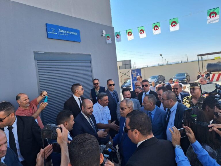 وزير الصناعة في زيارة تفقدية إلى ولاية البويرة
