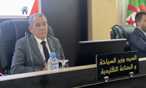 وزير السياحة : تطوير قطاع السياحة مرهون بتطوير قطاعات أخرى