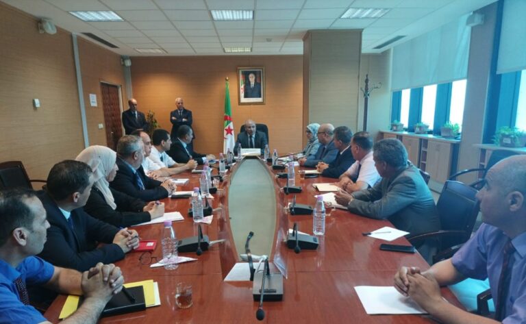 وزير التجارة يشرف على تنصيب المدير العام الجديد للرقابة الاقتصادية وقمع الغش