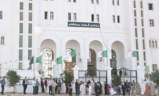مجلس قضاء مستغانم يصدر بيانا بخصوص تعرض قاضي تحقيق لإطلاق ناري