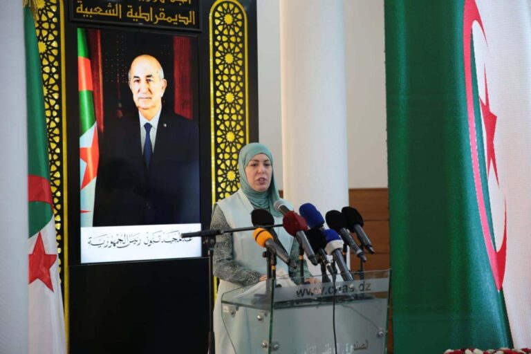 وزيرة الرقمنة تشارك في فعاليات اليوم الإعلامي حول الرقمنة في قطاع العمل والتشغيل والضمان الإجتماعي