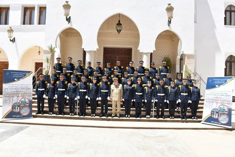 الفريق أول السعيد شنڨريحة يكرم أشبال الأمة المتفوقين في شهادتي البكالوريا والتعليم المتوسط