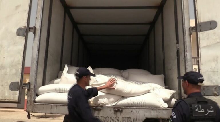 شرطة بومرداس تضبط أزيد من 44 طن من الأرز و العدس بمستودعات سرية كانت موجهة للمضاربة