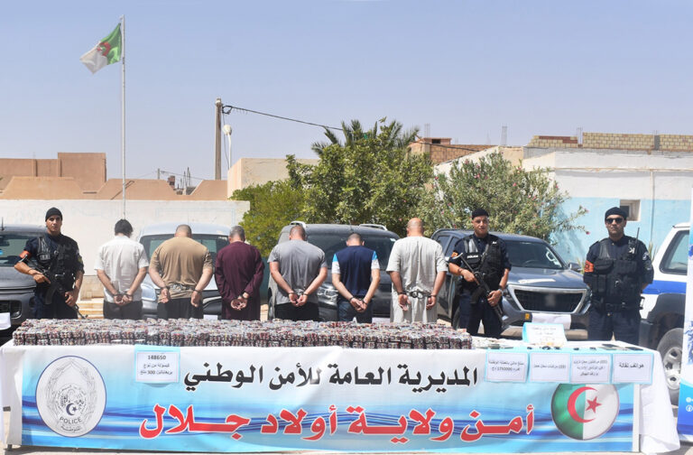 شرطة أولاد جلال تحجز قرابة 200 ألف علبة سجائر ذات منشأ أجنبي