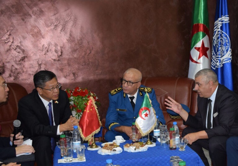 وفد من الشرطة الصينية في ضيافة المديرية العامة للأمن الوطني