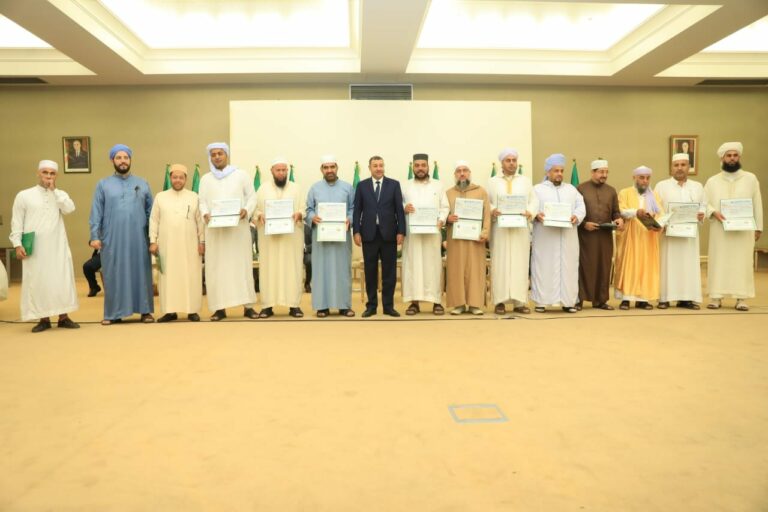 والي وهران يشرف على احياء الطبعة الثانية لليوم الوطني للإمام