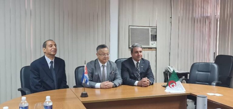 وزير التعليم العالي يلتقي بنظيره الكوبي على هامش المشاركة في قمة77+ الصين