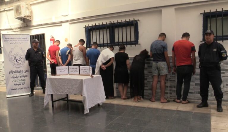 شرطة سيدي أمحمد بالعاصمة توقف 03 نساء بعد إنشاء وكر للدعارة والرذيلة