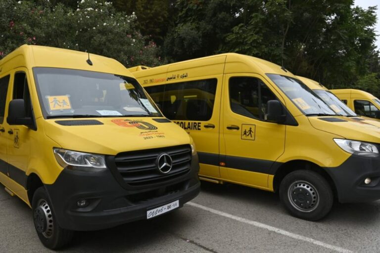 الشلف : تسخير 664 حافلة نقل مدرسي