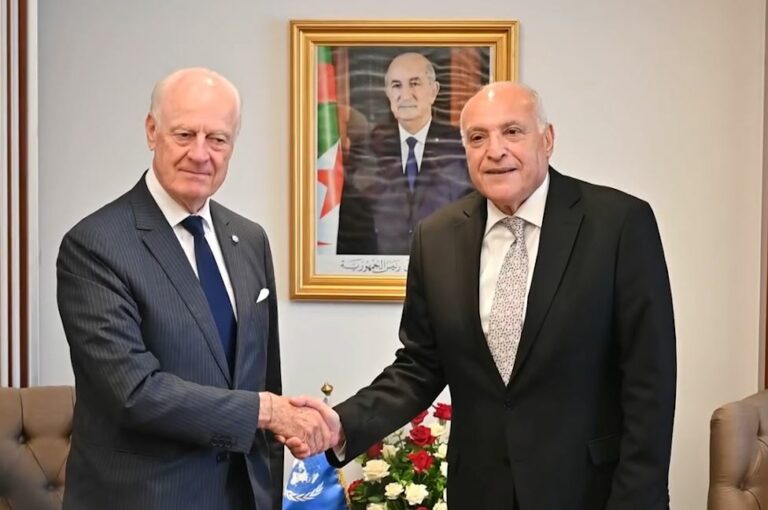 السيد أحمد عطاف يستقبل المبعوث الشخصي للأمين العام للأمم المتحدة إلى الصحراء الغربية