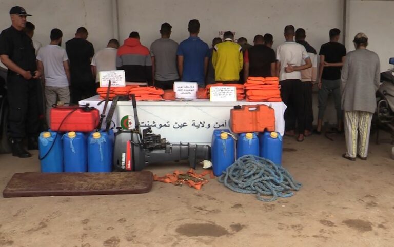 شرطة عين تموشنت تحبط نشاط شبكتين دوليتين لتهريب الأشخاص عبر البحر وتُوقف 17 مهاجراً