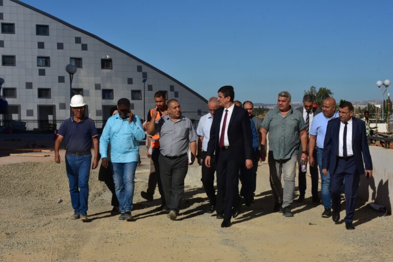 والي ولاية الجزائر يتفقد مشروع إنجاز القطب الجامعي بسيدي عبد الله