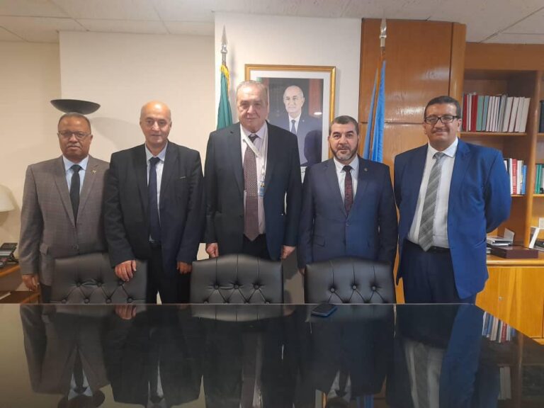 وفد من المجلس الشعبي الوطني يعقد لقاء مع سفير الجزائر وممثلها الدائم بالأمم المتحدة