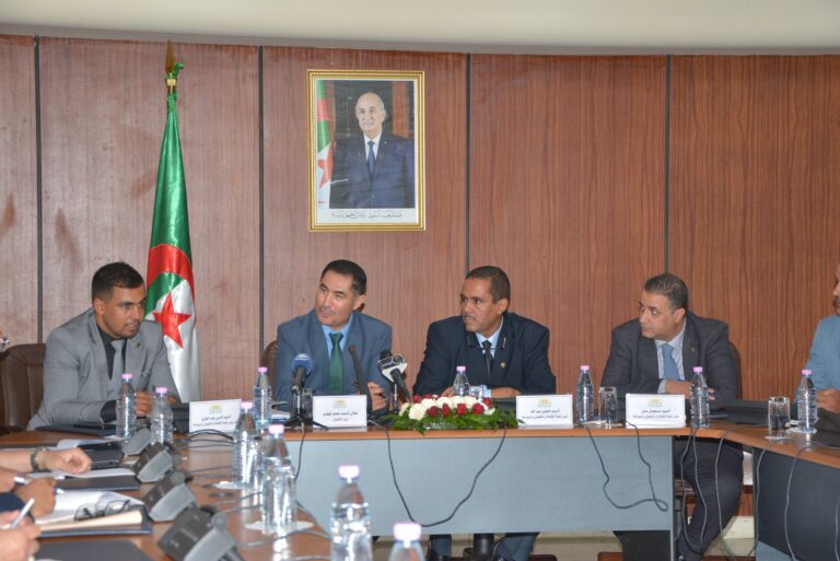 المجلس الشعبي الوطني : وزير الاتصال يعرض مشروع قانون السمعي البصري على اللجنة المختصة