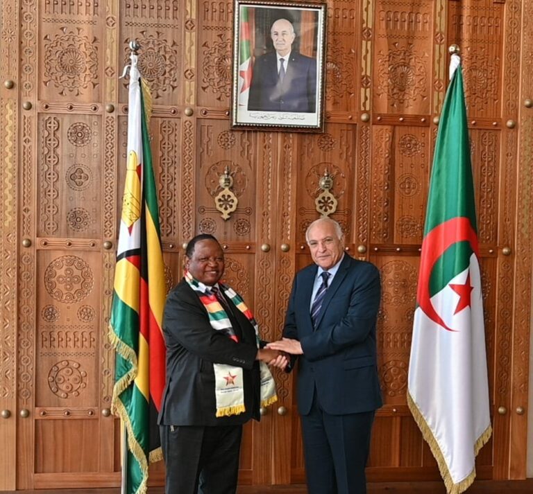 وزير الخارجية السيد أحمد عطاف يستقبل نظيره من جمهورية زيمبابوي