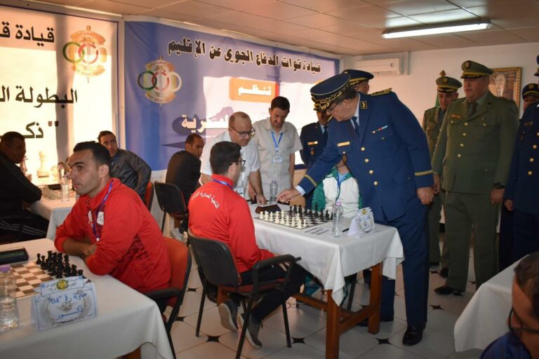 إفتتاح فعاليات البطولة الوطنية العسكرية للشطرنج  بالمدرسة العليا للدفاع الجوي عن الإقليم
