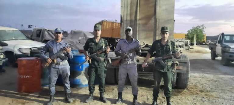 جمارك أدرار : حجز 2400 لتر من المازوت تم ضبطها محملة على متن جرار طريقي