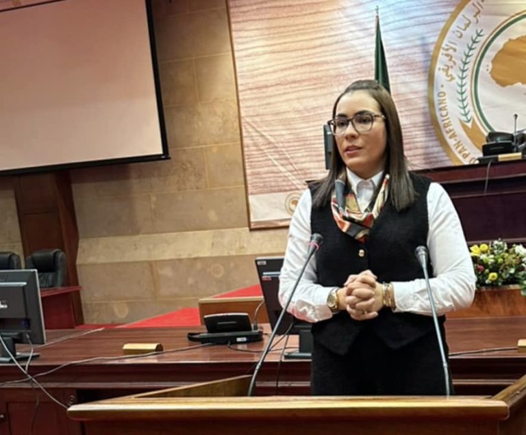 البرلمانية بهجة العمالي تؤكد على أولوية الأمن و الغذاء قبل  التفكير في التعليم بافريقيا