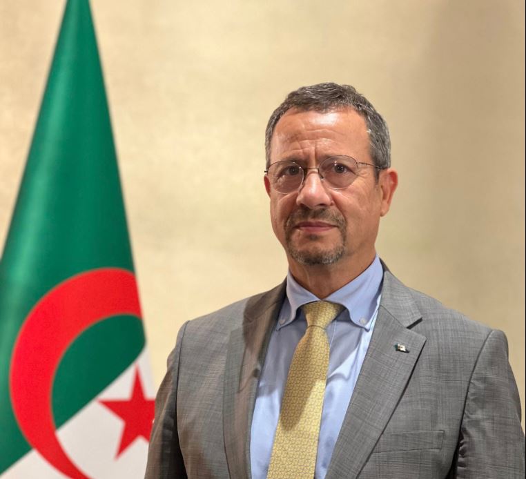 وزير الأشغال العمومية يكشف عن اطلاق العديد من المشاريع للحد من الازدحام المروري بالعاصمة