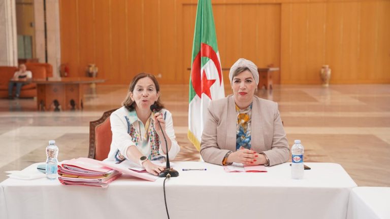 مولوجي تؤكد على أهمية تصنيف التراث الوطني باعتباره جزء من الهوية الوطنية