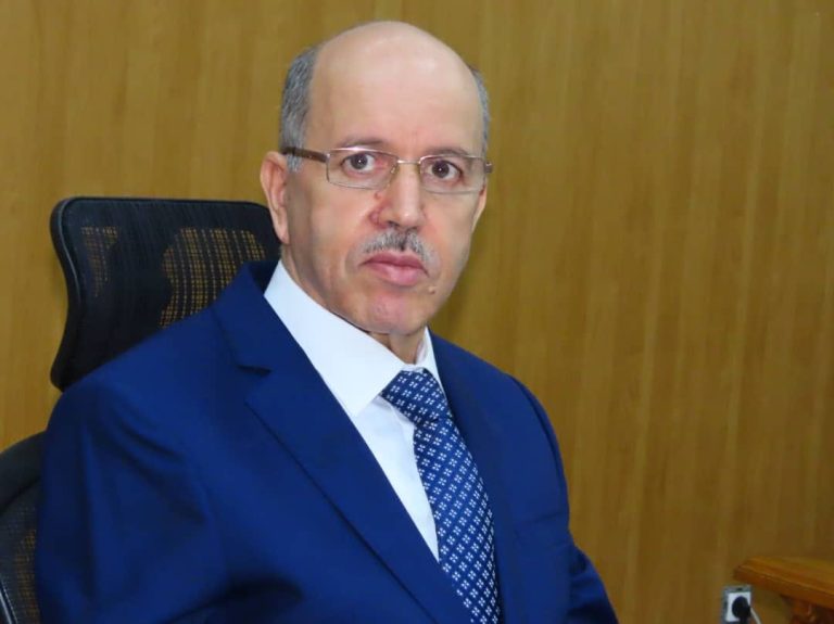 سايحي يكشف تفاصيل جديدة تخص القانون الأساسي لمستخدمي الصحة