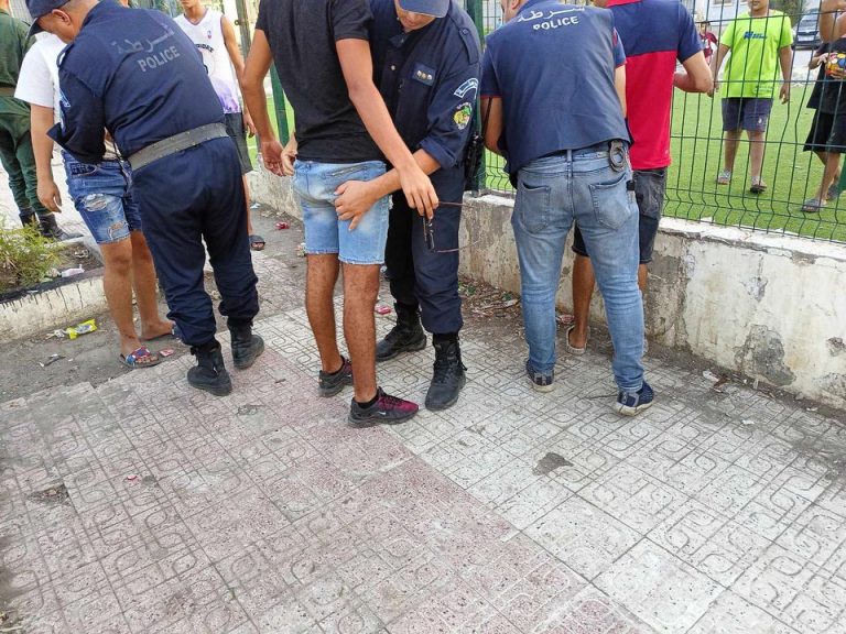 شرطة البليدة : توقيف شخص محل 13 أمر قضائي ونشرة بحث