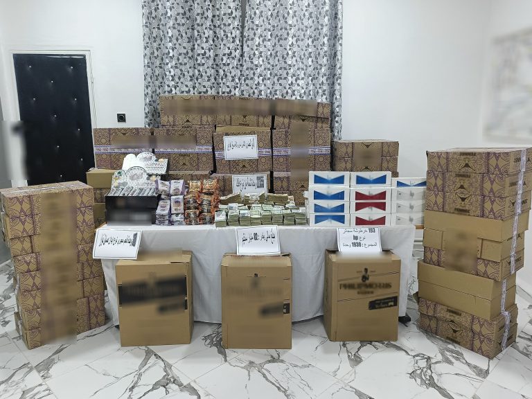 شرطة سوق أهراس : توقيف شخص بحوزته 22355 وحدة من مادة التبغ بالترشق مقلدة ودون فوترة