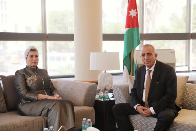 وزيرة الثقافة والفنون صورية مولوجي تجري لقاء ثنائيا مع نظيرها الأردني