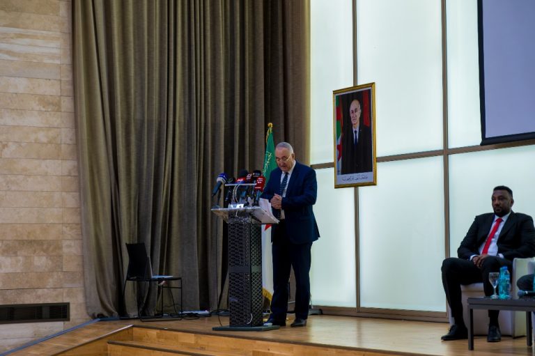 وزير المالية يفتتح ورشات تكوينية حول تطوير المالية الإسلامية والتمكين الاقتصادي في الجزائر