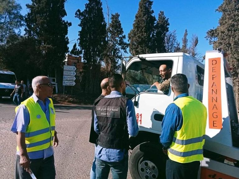 مستغانم : المندوبية الولائية للأمن في الطرق تنظم حملة توعوية للوقاية من حوادث المرور