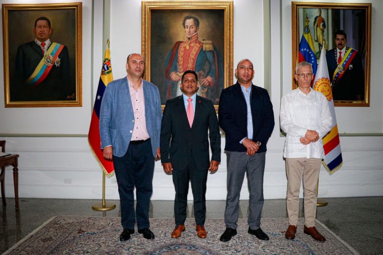 نائب رئيس المجلس الشعبي الوطني احسن هاني يشارك في المنتدى البرلماني العالمي لمناهضة الفاشية بكاراكاس