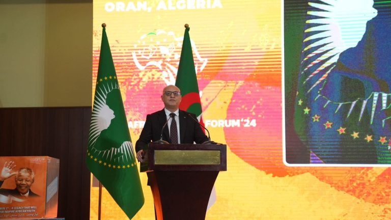 كلمة وزير التكوين المهني مرابي ياسين خلال مشاركته في فعاليات حفل اختتام منتدى الشباب الأفريقي بوهران