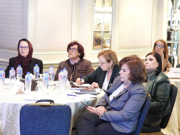 الجزائر حاضرة في كتاب “النساء إن حكين في السياسة” الذي أصدرته منظمة المرأة العربية