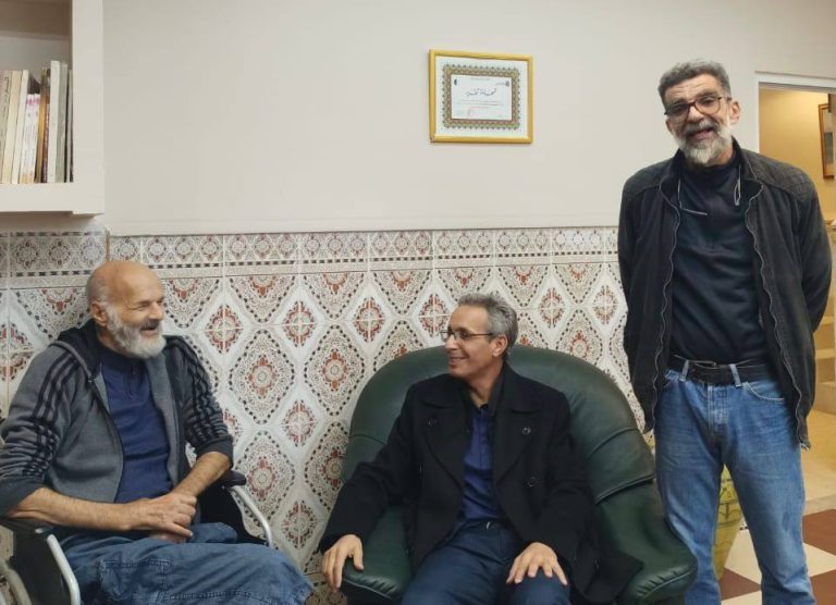 وزير الثقافة والفنون يزور البروفيسور محمد المصطفى فيلاح بمنزله