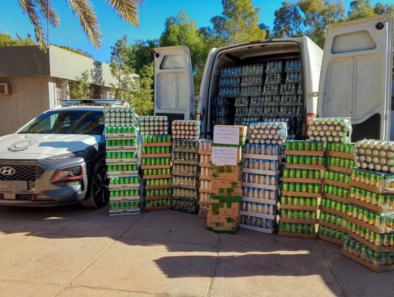 جمارك تلمسان : توقيف شخصين وحجز 6504 وحدة من المشروبات الكحولية