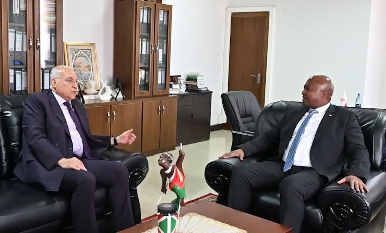 وزير الخارجية أحمد عطاف يجري محادثات ثنائية مع نظيره البوروندي