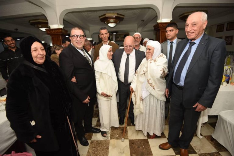 وزير المجاهدين يستقبل مجاهدين ومجاهدات وأرامل شهداء الذين واللواتي سيتم تكريمهم برحلة لأداء مناسك العمرة