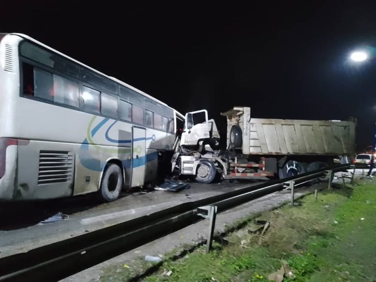 إصابة 15 شخصا في حادث مرور بولاية ميلة