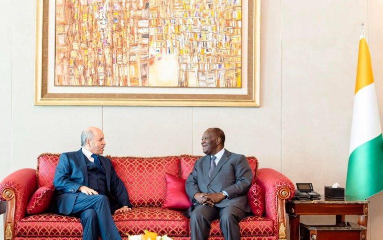 وزير الصحة الأستاذ عبد الحق سايحي يحل بالكوت ديفوار