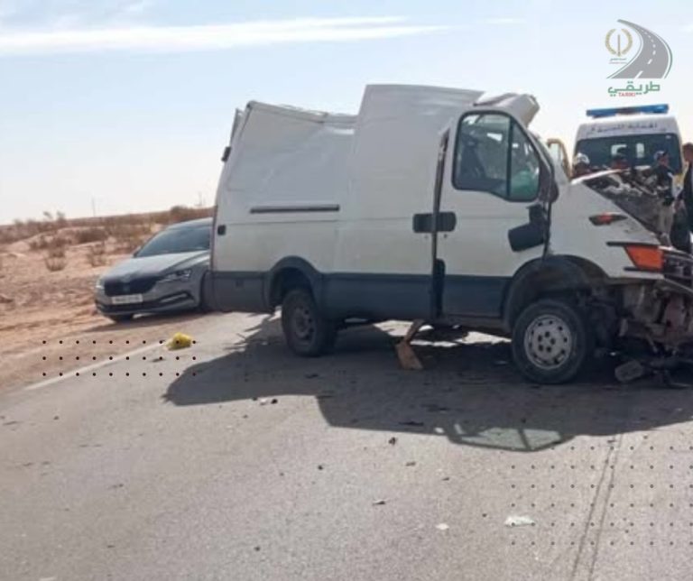 وفاة شخص وإصابة آخر في حادث مرور بولاية النعامة