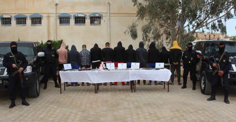 شرطة الوادي تضع حدا لنشاط عصابة أحياء مكونة من 11 شخص