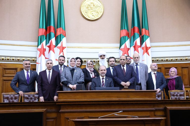 وفد برلماني عن الجمعية الوطنية الكبرى للجمهورية التركية يحل ضيفا على مجلس الأمة