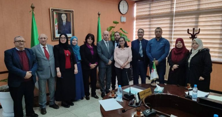 السيد وزير الصحة يلتقي بالنقابة الوطنية للأطباء العامين للصحة العمومية