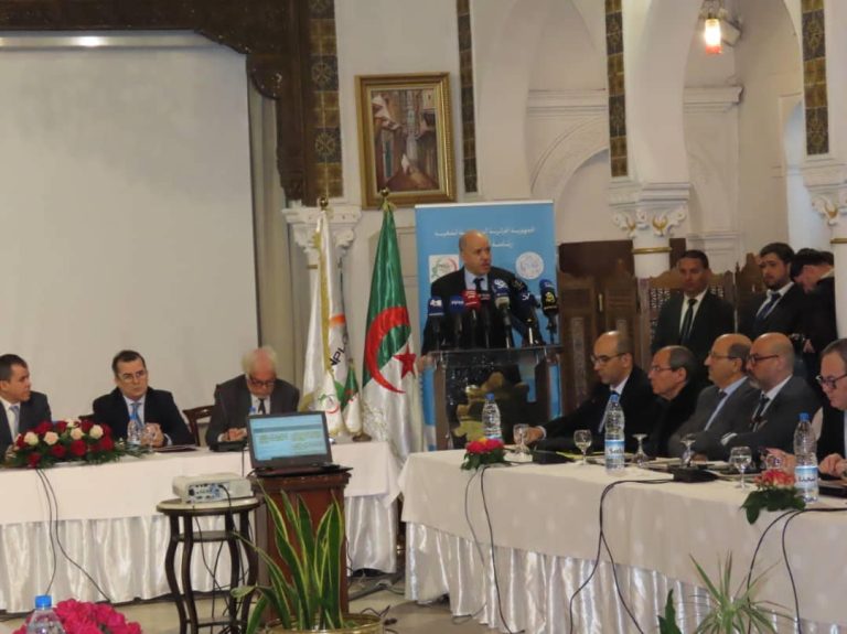 وزير الصحة يشرف على تنصيب اللجان الفرعية الموضوعاتية للجنة الوطنية للوقاية من السرطان ومكافحته