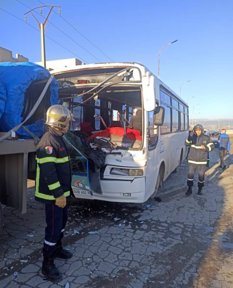 إصابة 06 أشخاص في حادث مرور بولاية سطيف