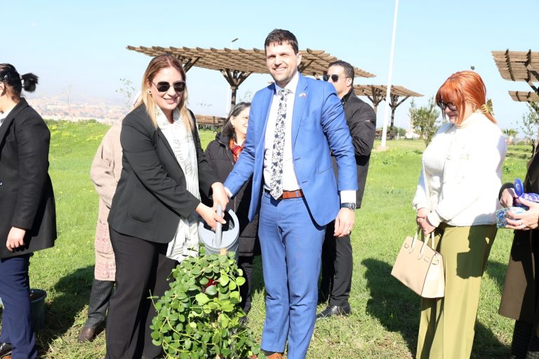 وزيرة البيئة نجيبة جيلالي تقوم بزيارة حديقة واد السمار رفقة نظيرها التشيكي