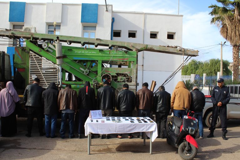 شرطة وهران : توقيف 11 رعية أجنبية محل إقامة غير شرعية يمارسون عمل بدون رخصة